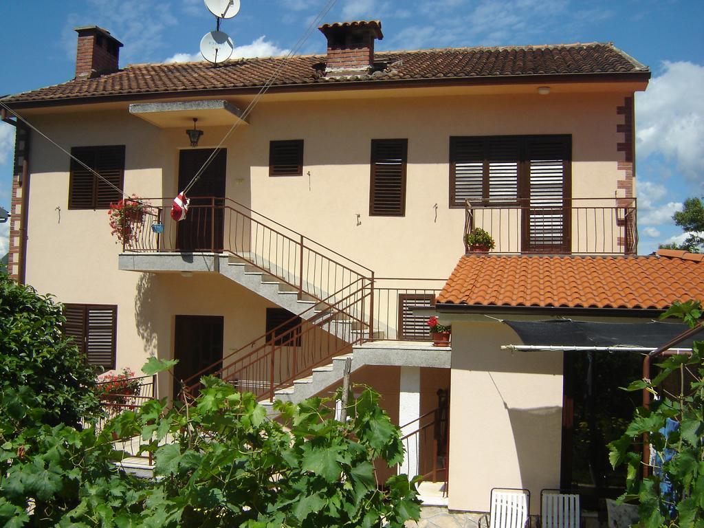 PUY Apartments Grgorinic מראה חיצוני תמונה