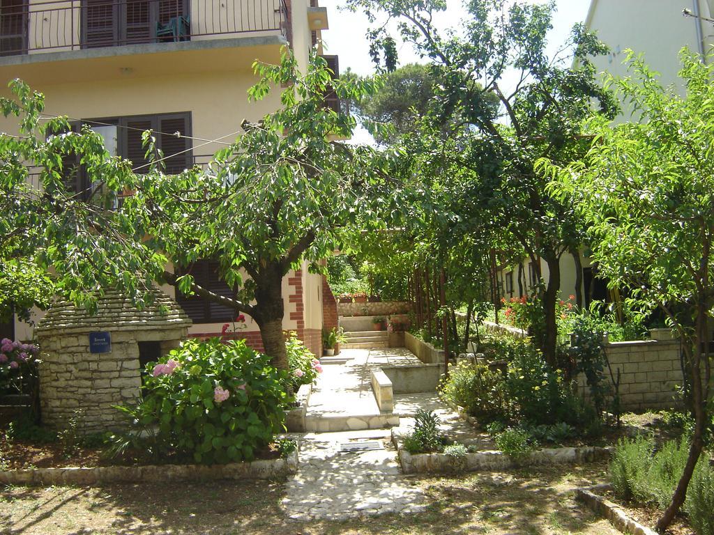 PUY Apartments Grgorinic מראה חיצוני תמונה