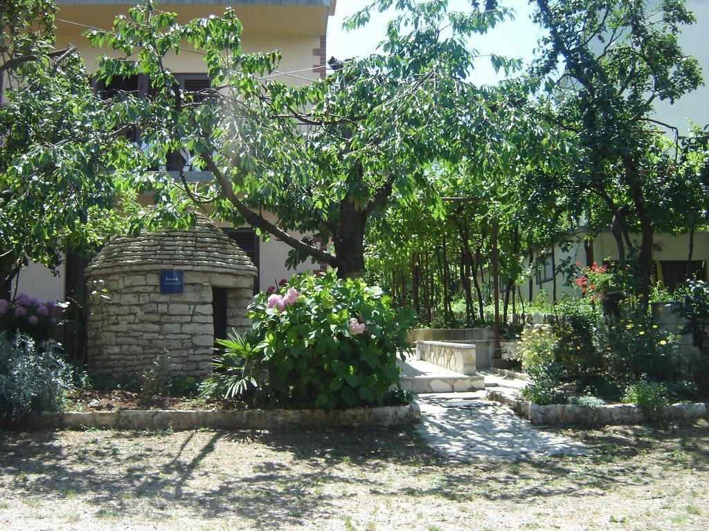 PUY Apartments Grgorinic מראה חיצוני תמונה