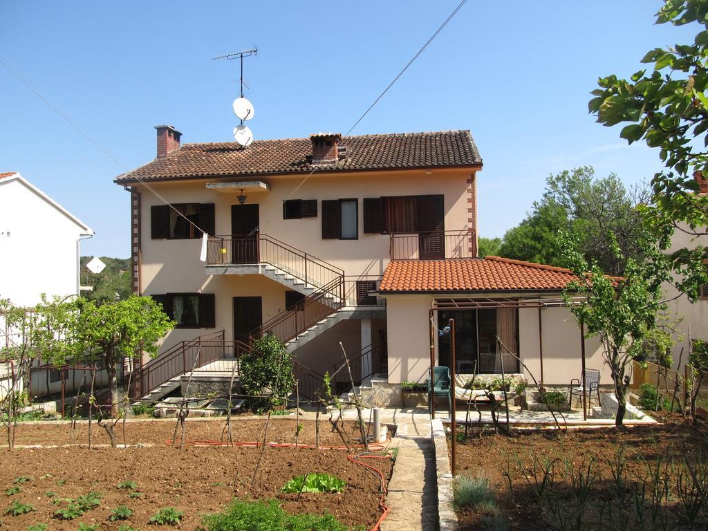 PUY Apartments Grgorinic מראה חיצוני תמונה